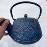 Чайник чугунный "Фиолетовый с золотом" 800 мл